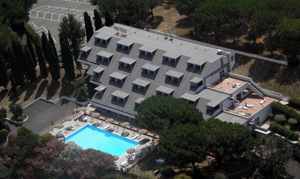 PFA Hotel La Darsena Scarlino Exterior foto