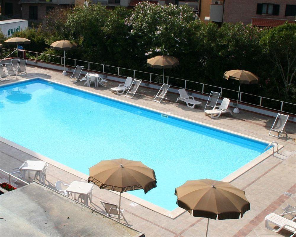 PFA Hotel La Darsena Scarlino Exterior foto